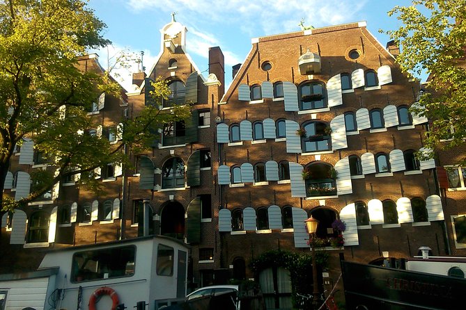 1,5 hours Amsterdam Rickshaw Tour - Passing the Anne Frank Area, Then Sliding by Rembrandtplein and Museumplein