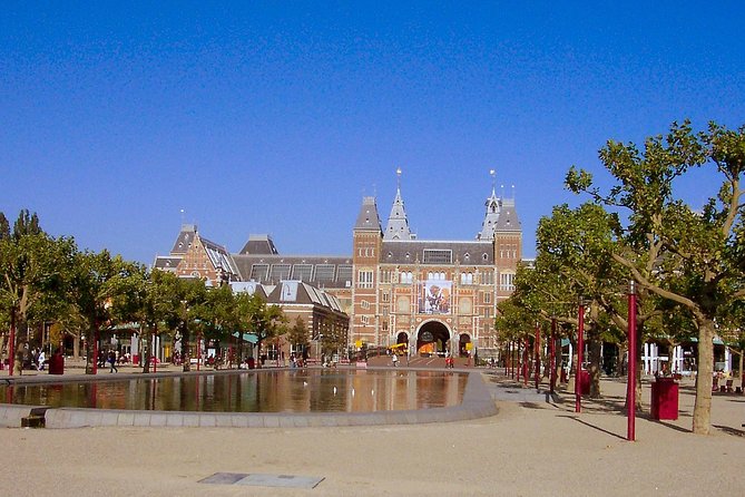 1,5 hours Amsterdam Rickshaw Tour - Reguliersgracht and the Seven Bridges Look: A Photo Stop Built for Canal Lovers