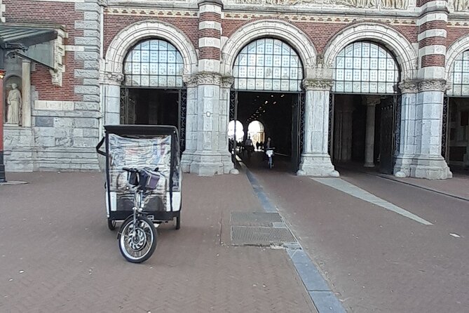 1 hour Amsterdam City Tour in Pedicab - Price and what you really get for $120.93 per group