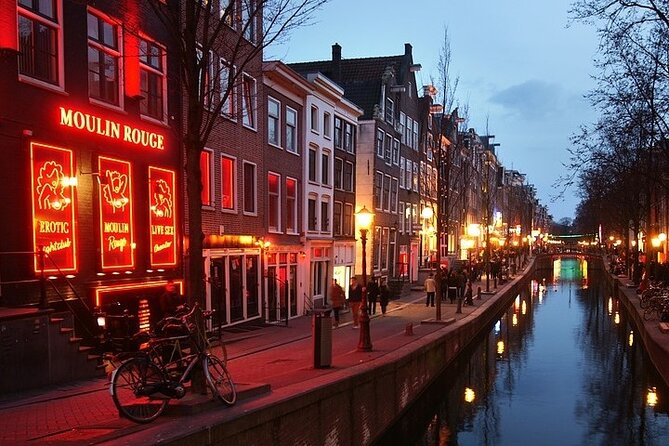 5 hrs Golden Age Amsterdam Private Walking Tour With Local Guide - Jewish Quarter and memorials: Jodenbuurt with respectful framing