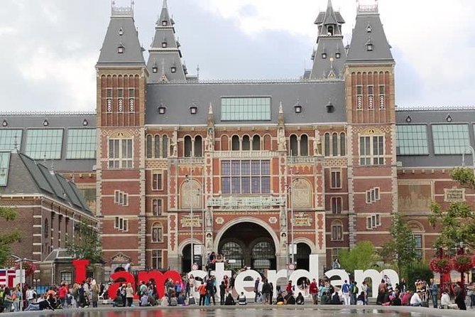 Airport Transfer: Schiphol Airport AMS to Amsterdam by Luxury Van - Door-to-Door Value: Who This Fits Best