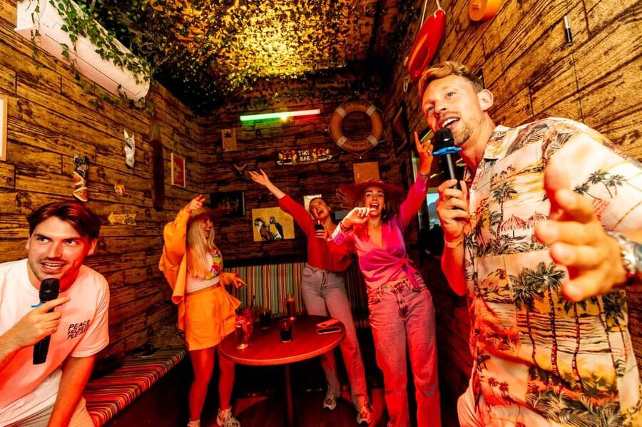 Aloha Amsterdam: Private Karaoke Booth with 20.000 Songs - Drinks package: how to make it a proper night out