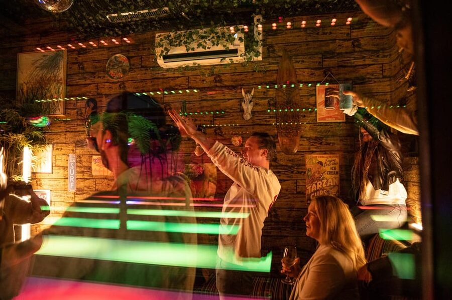 Aloha Amsterdam: Private Karaoke Booth with 20.000 Songs - Practical tips that make your session better