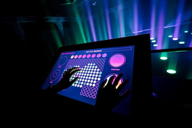 AMAZE Amsterdam: Immersive Audiovisual Experience - Who Should Go (and Who Might Want to Skip)