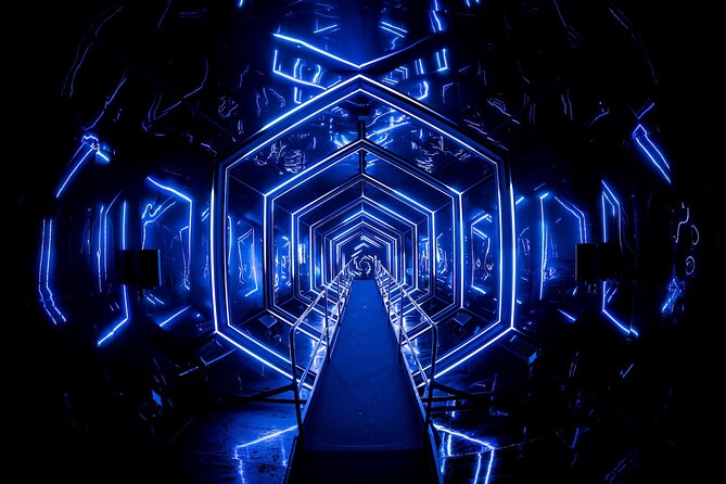 AMAZE Amsterdam: Immersive Audiovisual Experience - What the 50-Minute Light-and-Sound Show Feels Like