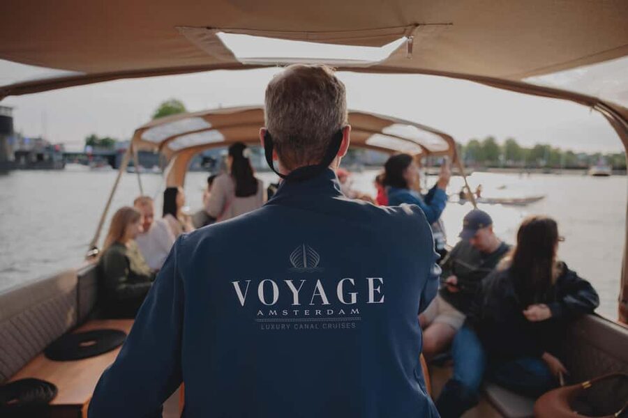 Amsterdam: 1.5-Hour High-End Morning Breakfast Canal Cruise - Breakfast Bites and the Unlimited Drinks Upgrade