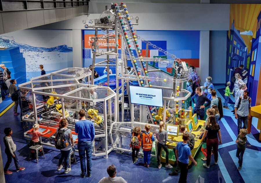 Amsterdam: 1-Hour Canal Cruise & NEMO Science Museum - Who should book this, and who might want a different plan
