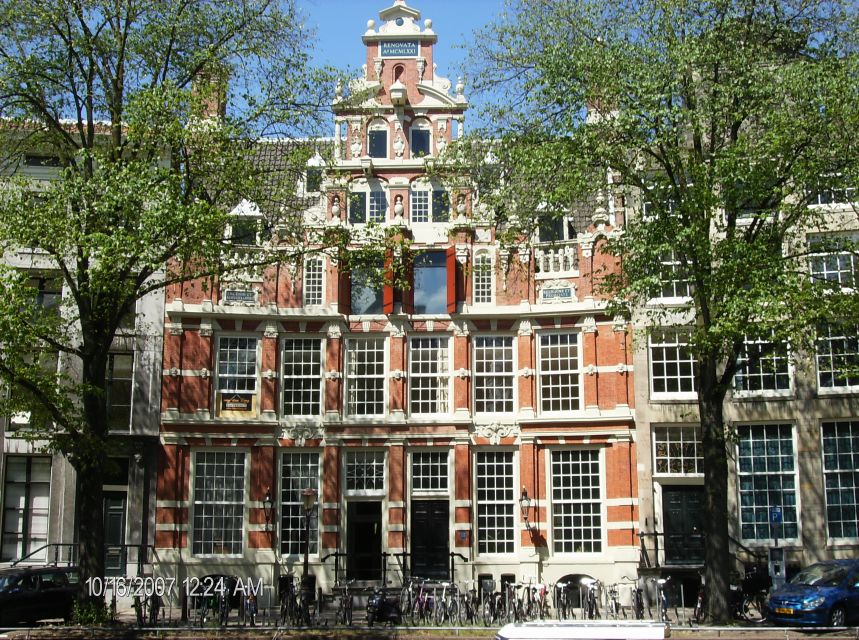Amsterdam 1-Hour Rickshaw Tour - Passing the Red Light District and Coffee Shops Without Getting Stuck