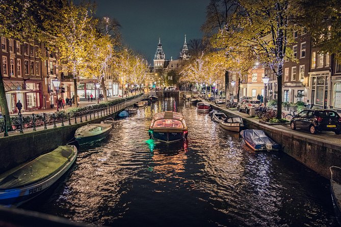 Amsterdam 2-Hour Evening Cruise With Live Guide and Bar - The Canal Route: From the 17th-Century Ring to the Famous Bridges