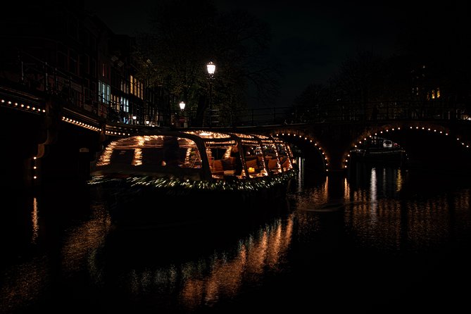 Amsterdam 2-Hour Evening Cruise With Live Guide and Bar - The Side Canals: Serenity Between the Icons