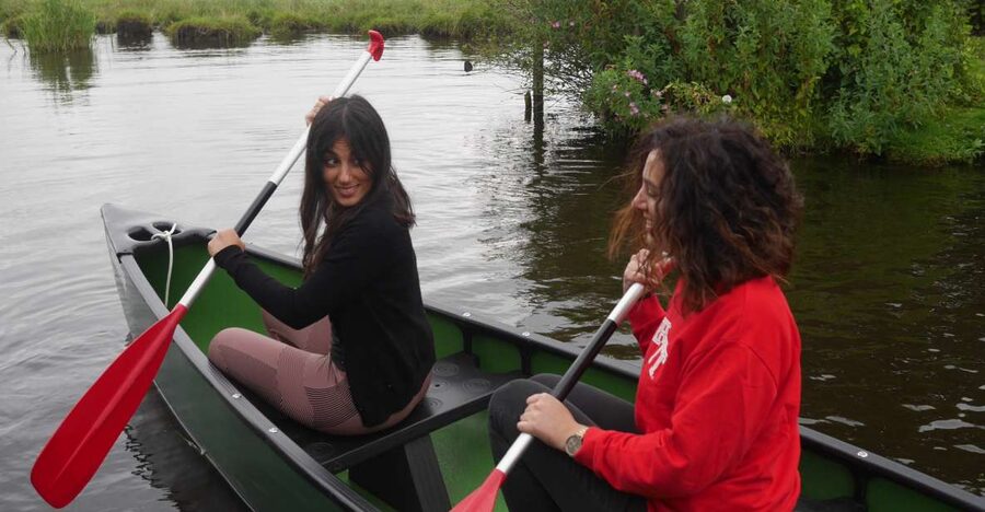 Amsterdam: 2-Hour Guided Canoe Trip - Canoes, pacing, and group dynamics (small group helps)