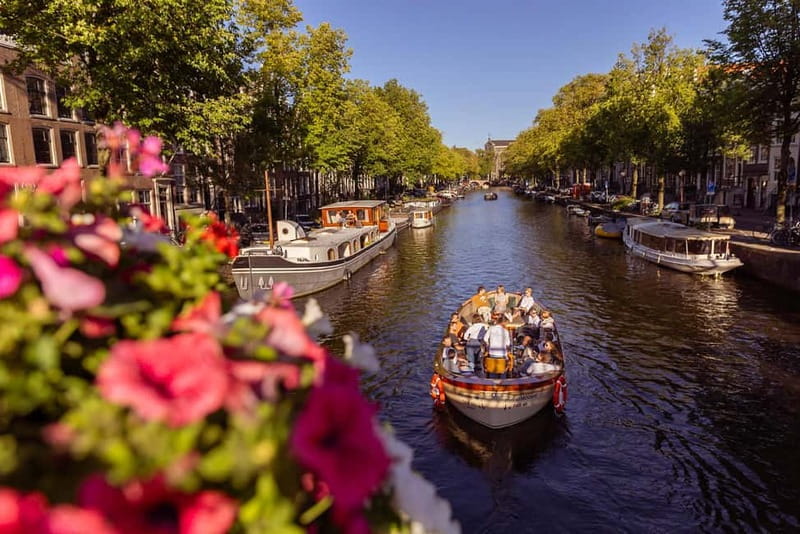 Amsterdam: 2-Hour Luxury Canal Cruise with Snacks & Drinks - Where You Start: Finding the d’Vijff Vlieghen Jetty (Keizersgracht Area)