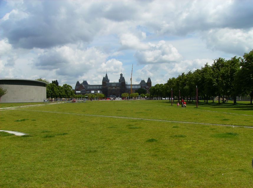 Amsterdam: 2-Hour Sightseeing Tour by Rickshaw - Rain Plan, Luggage Rules, and Photo-Friendly Timing
