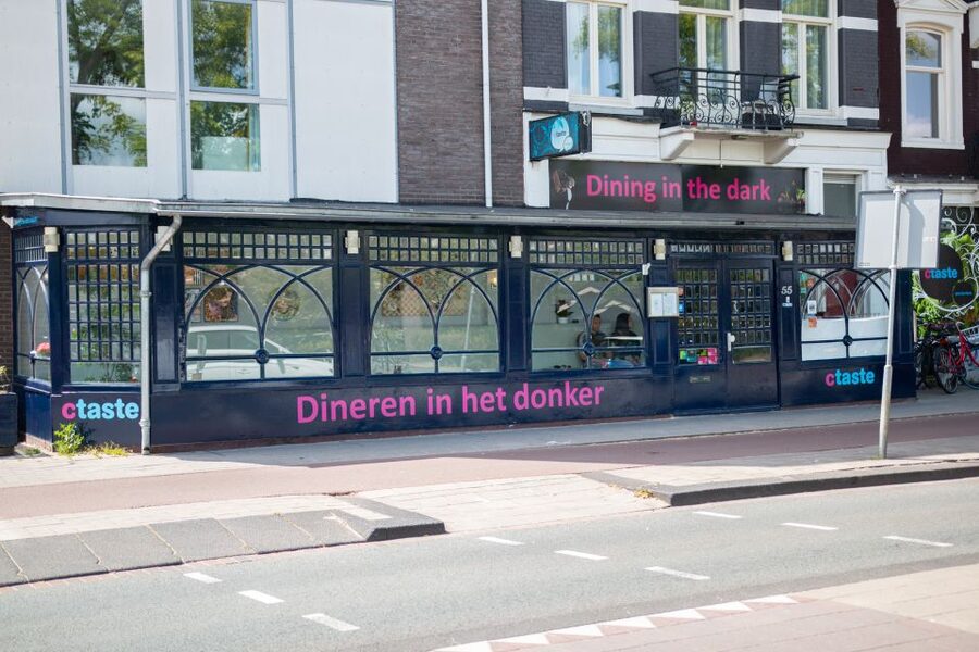 Amsterdam: 3 Course Dinner in the Dark - Pitch-black dining: how the staff guide you