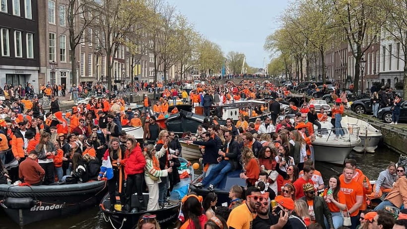 Amsterdam: 3 Hour Kings Day Boat Party with Unlimited Drinks - Price and value: what you’re actually paying for