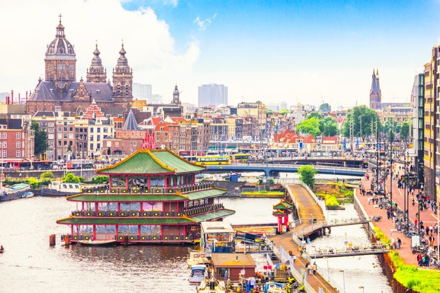 Amsterdam: 3-Hour Private Highlights City Tour by Minivan - Anne Frank House and Dam Square: history you can feel at street level