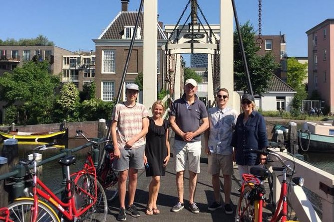 Amsterdam 3 hrs Bike Tour – live guide En/Fr/De/Nl/Sp - The Anne Frank House and Van Gogh Museum Areas Without the Ticket Stress