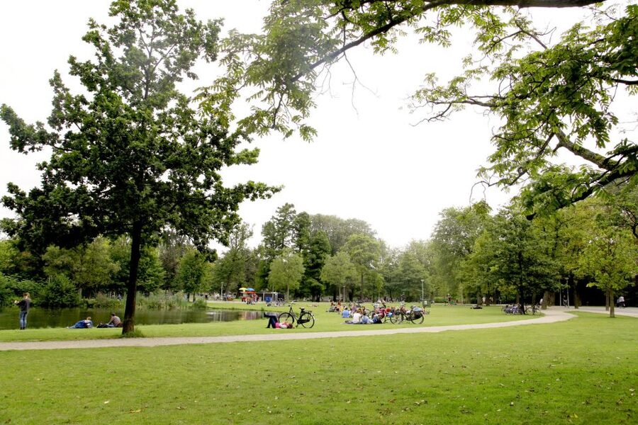 Amsterdam: 3h E-Bike Tour with break - Jordaan streets and the feel of a trendy neighborhood