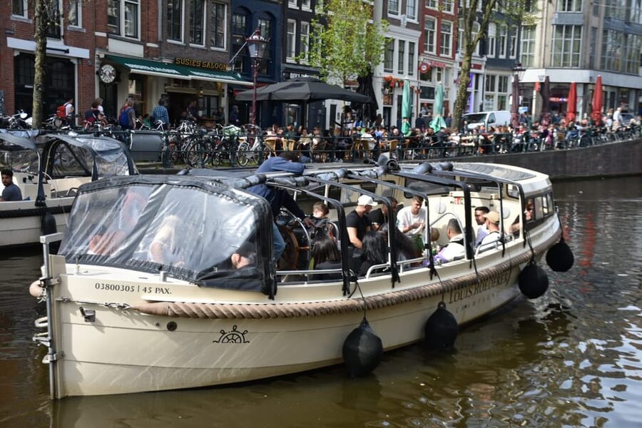 Amsterdam: 420 Smoke-Friendly Boat Tour - Who this tour fits (and who should skip it)