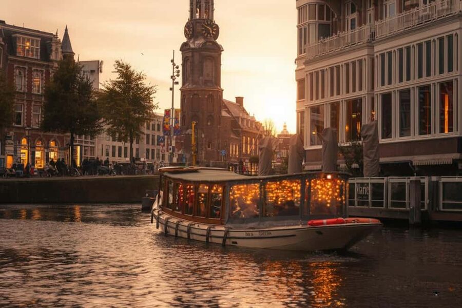 Amsterdam: 90 min Cruise with Local Guide & Unlimited Drinks - The 90-minute route: what you’ll see and how to watch for it