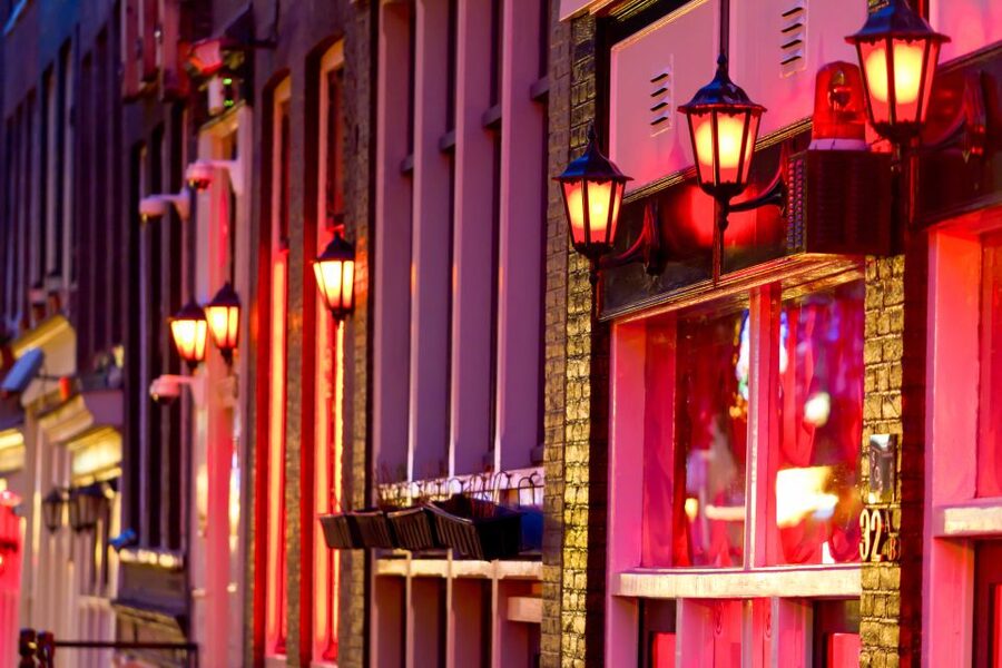 Amsterdam: After Dark Red Light District Tour - Key Things That Make This Night Tour Worth It