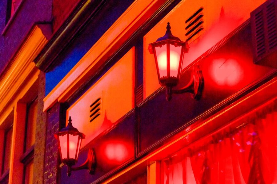 Amsterdam: After Dark Red Light District Tour - Practical Tips So You Don’t Trip Over the Details