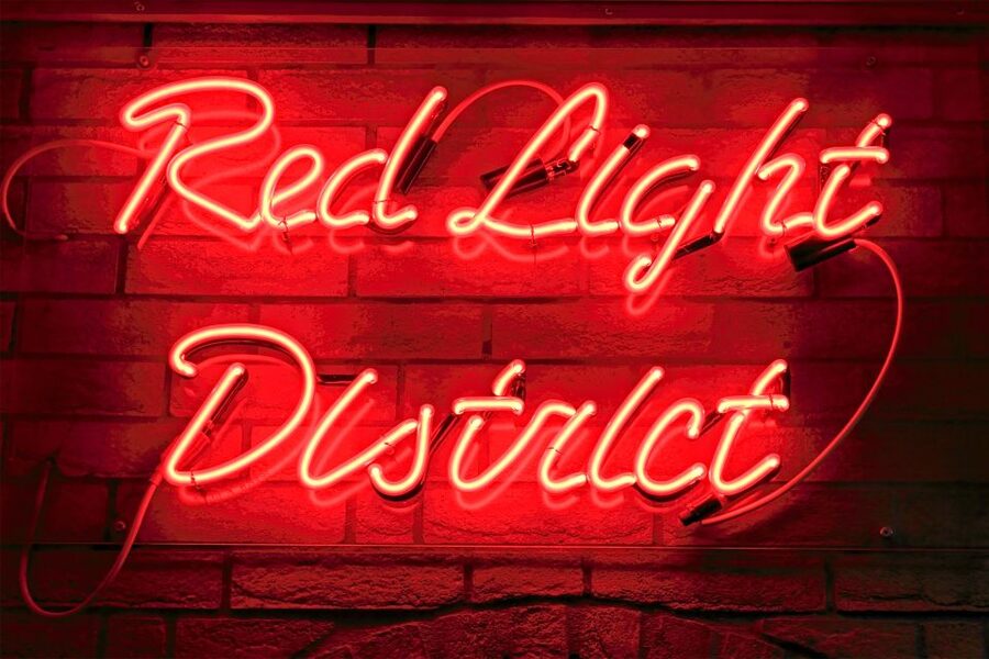 Amsterdam: After Dark Red Light District Tour - Walking the Red Light District Streets for About 20 Minutes