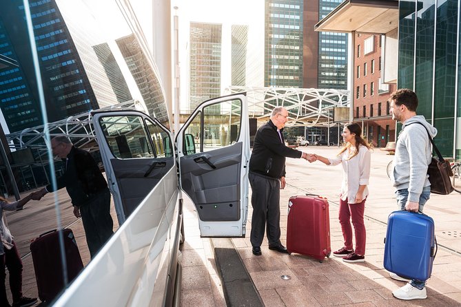 Amsterdam Airport Arrival Transfer (Airport to Amsterdam Hotel or Address) - Finding your driver at Schiphol: the arrivals-hall plan you should follow