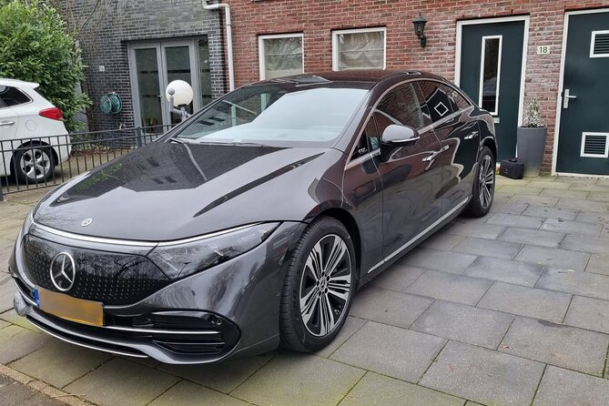 Amsterdam Airport & Non-Airport Private Transfer to City Center - Finding your driver at Schiphol (without playing curbside detective)