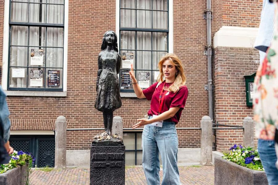 Amsterdam: Anne Frank Guided Walking Tour in DE/EN/IT/ES - Portuguese Synagogue photo stop: seeing a landmark without rushing it