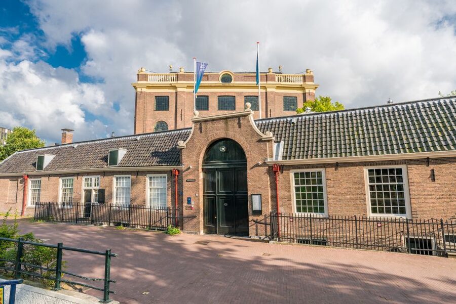Amsterdam Anne Frank: Small-Group Walking Tour & Local Guide - Portuguese Synagogue and the Jewish Cultural Quarter: Seeing the Neighborhood as Evidence