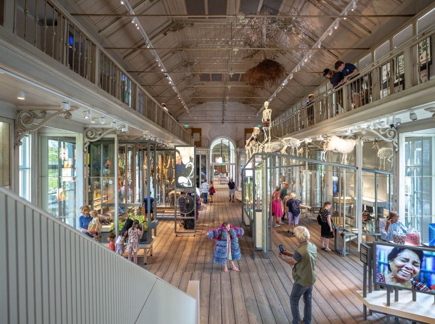 Amsterdam: ARTIS-Groote Museum Entry Ticket - Entering the Old Museum Halls in the City Center