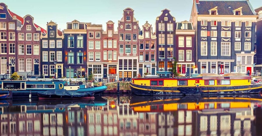 Amsterdam Audioguide - TravelMate app for your smartphone - Key highlights you’ll actually feel on the street