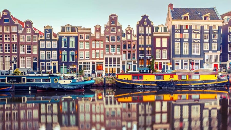 Amsterdam Audioguide - TravelMate app for your smartphone - What You Get From the Amsterdam TravelMate Audioguide App