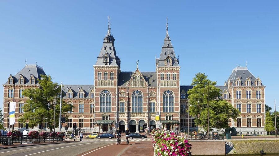 Amsterdam Audioguide - TravelMate app for your smartphone - Is This Self-Guided App Best for Your Style?