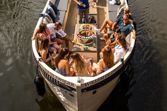 Amsterdam: Canal Booze Cruise with Unlimited Drinks Option - One Hour, Big Views: Why This Canal Booze Cruise Is Such Good Value