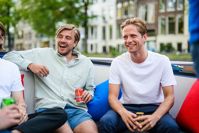 Amsterdam: Canal Booze Cruise with Unlimited Drinks Option - How the Host and Captain Shape the 60-Minute Experience