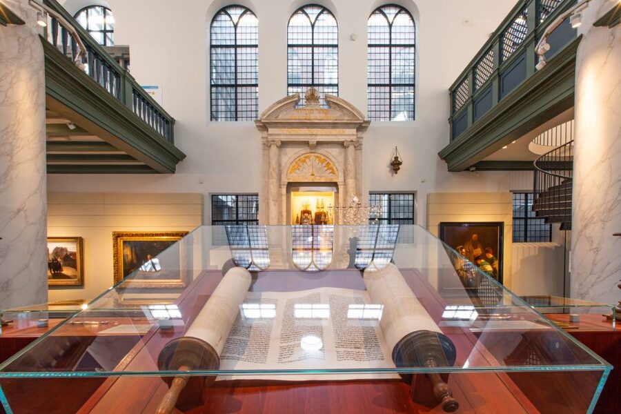 Amsterdam: Canal Cruise and Jewish Cultural Quarter Tickets - Jewish Museum and Jewish Museum Junior for families