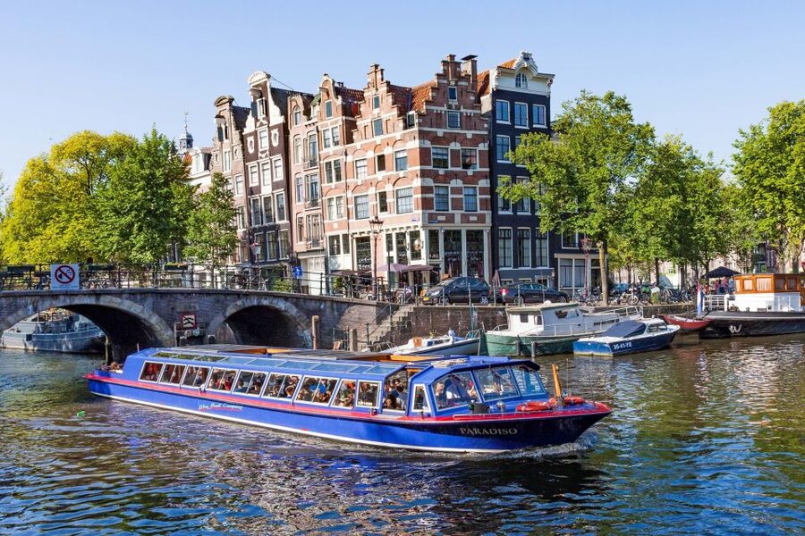 Amsterdam: Canal Cruise and Jewish Cultural Quarter Tickets - Price and value: where the $38 ticket pays off