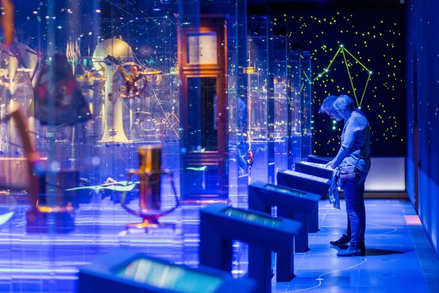 Amsterdam Canal Cruise and Maritime Museum Combined Ticket - What you’ll see on the canal cruise: Golden Bend, Skinny Bridge, and more