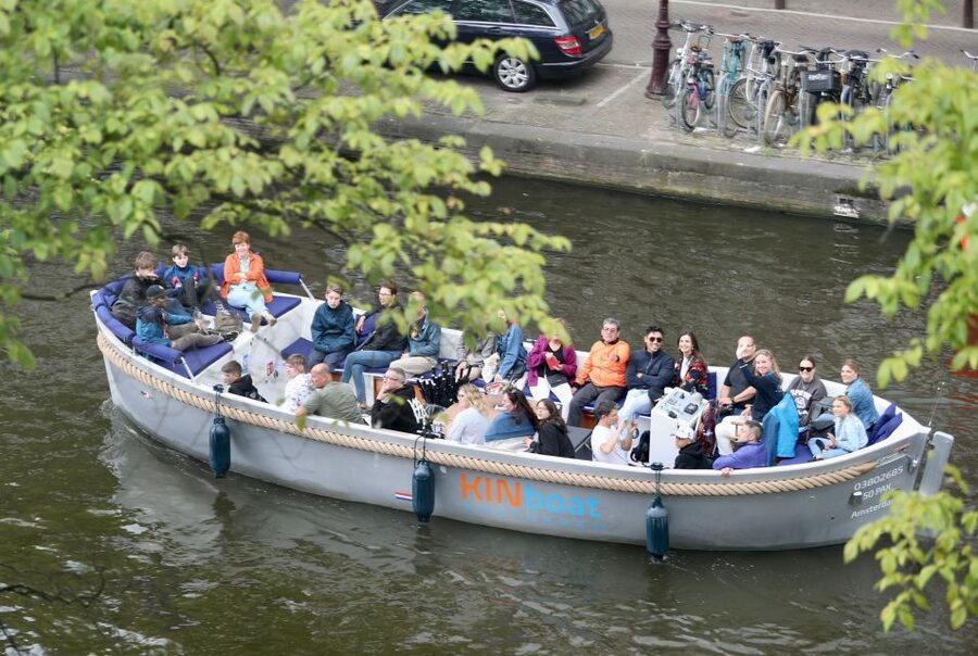 Amsterdam: Canal Cruise in Open Boat with Drink Option - Route Walkthrough: From Westerkerk to the Negen Straatjes