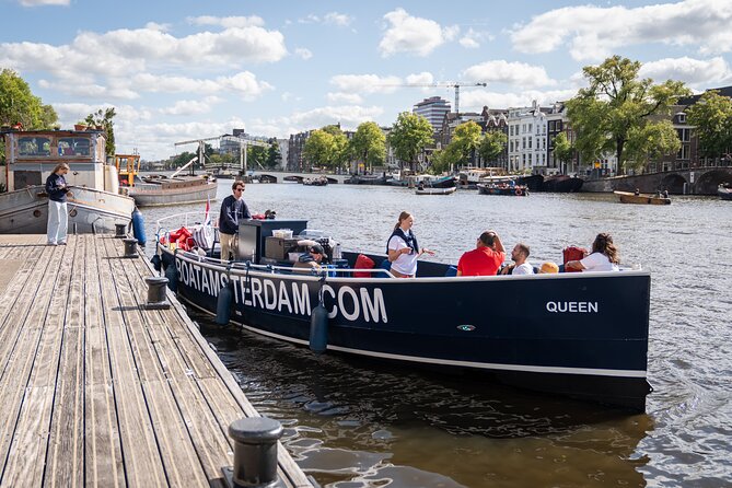 Amsterdam Canal Cruise with Live guide & Two drinks - Central St. - Why a 1-hour canal cruise works when your Amsterdam day is already packed