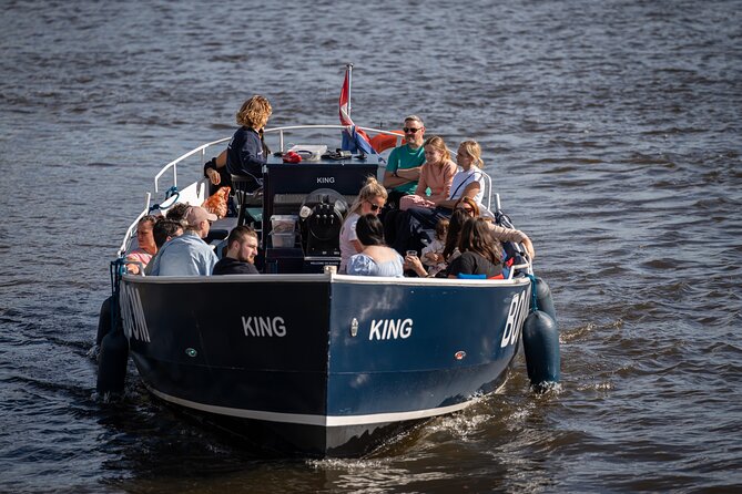 Amsterdam Canal Cruise with Live guide & Two drinks - Central St. - Rain and real weather: what to expect and how to pack