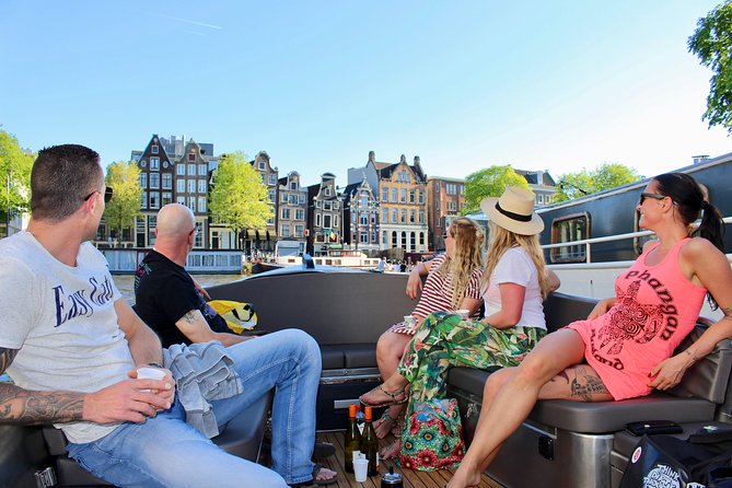 Amsterdam Canal Tour by Open Boat – 90 min Small Group Experience - Where You Meet and How the Tour Starts on the Right Foot