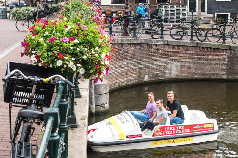 Amsterdam: Chart Your Own Canal Course by Pedal Boat - 1 hour of canal control: how the route really feels