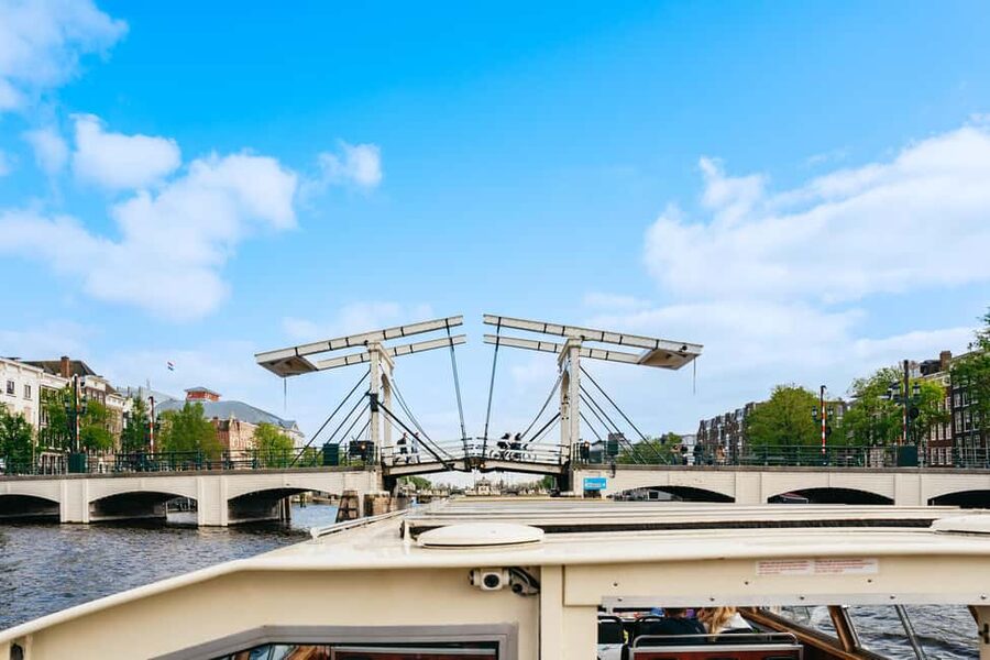 Amsterdam: City Canal Cruise and Rijksmuseum - Who should book this Amsterdam day