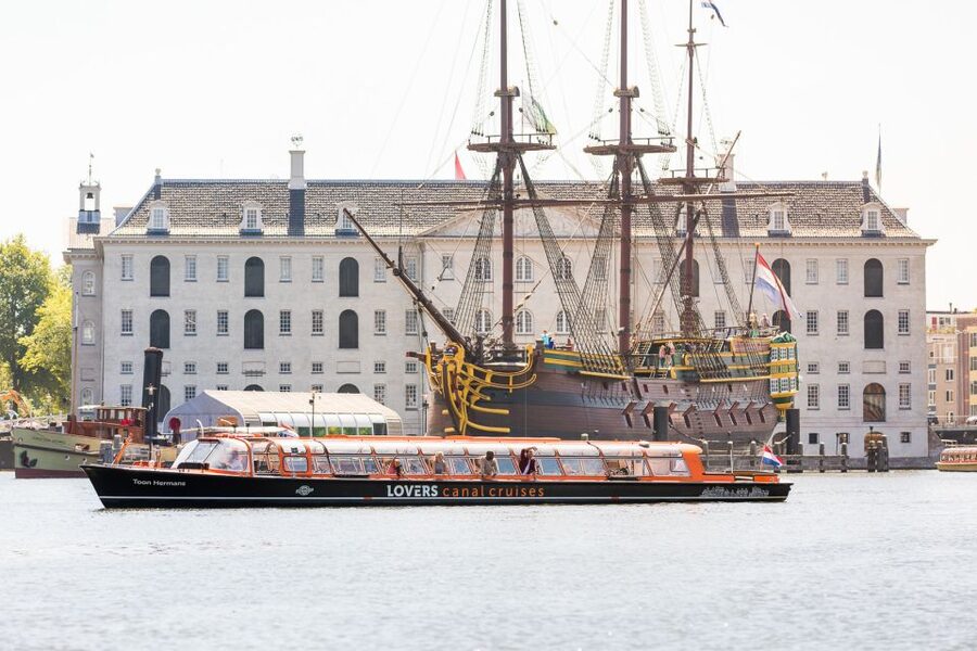 Amsterdam: City Centre Canal Cruise including Audioguide - FAQ