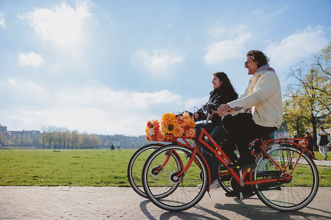 Amsterdam City Top Highlights Guided Bike Tour - Key things I’d pack your brain with before you go