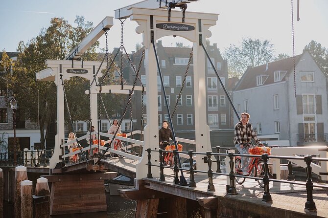 Amsterdam City Top Highlights Guided Bike Tour - A 90-minute Amsterdam highlights ride that actually covers ground