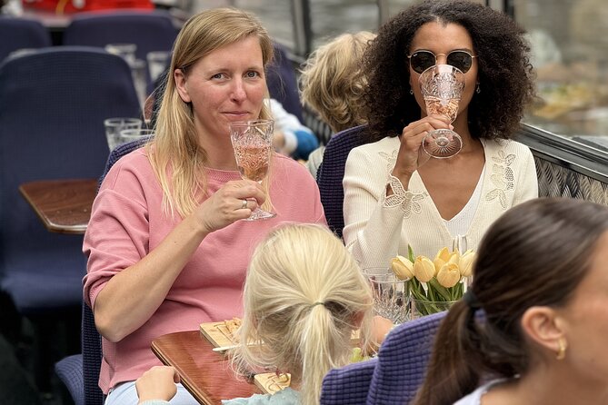 Amsterdam Classic Canal Cruise with Live Guide and Open Bar - Key highlights you should care about